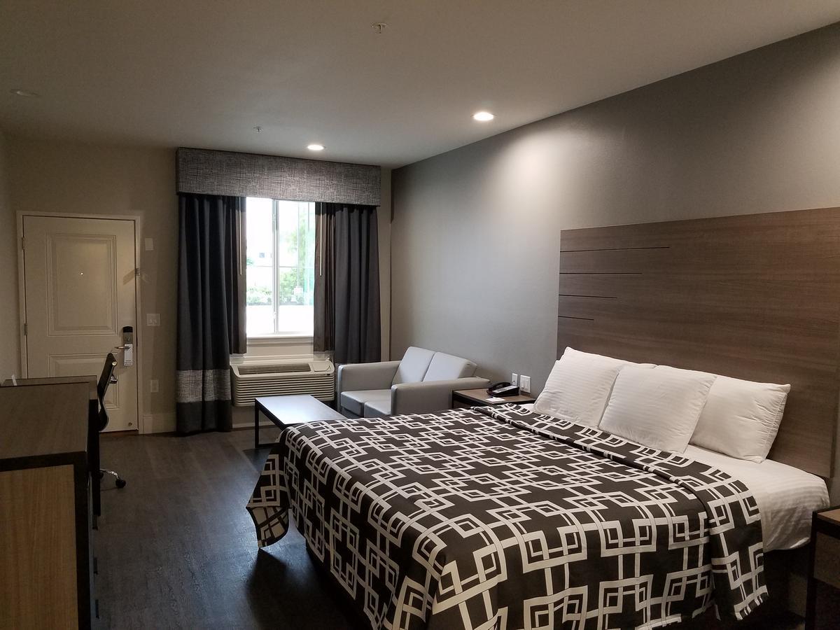 Palace Inn Blue Tomball Parkway Хюстън Екстериор снимка